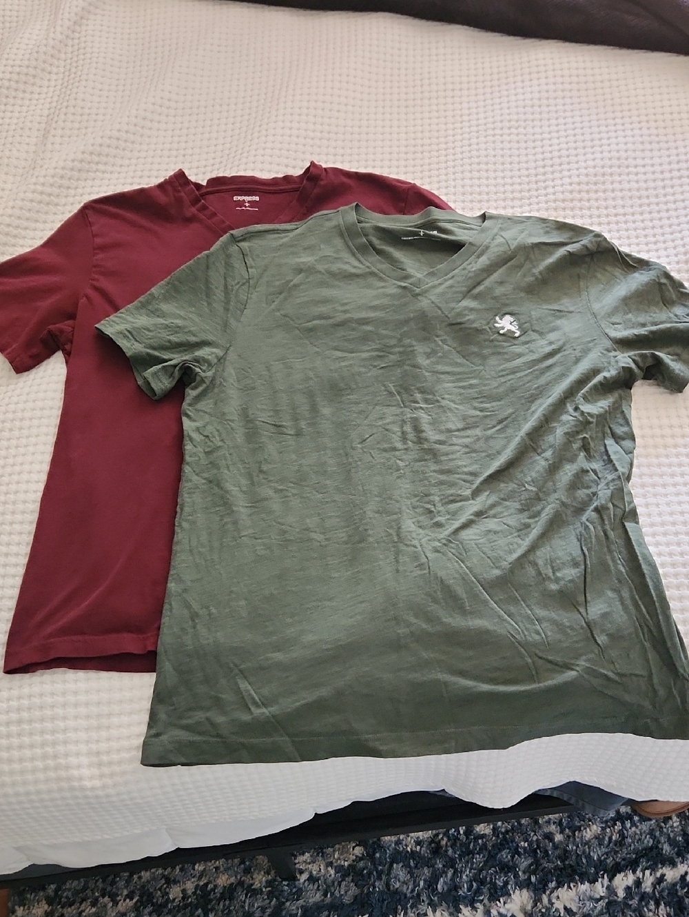 Pair of Express Men's V-Neck T-Shirts - Olive Green - Size L